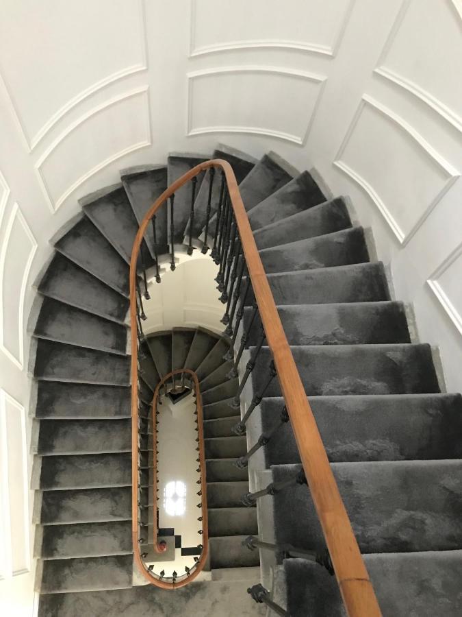 Lazare Maison De Maitre , Appartements De Standing Avec Parking Privatif A Seulement 7 Minutes A Pied Du Centre Historique De Безие Екстериор снимка